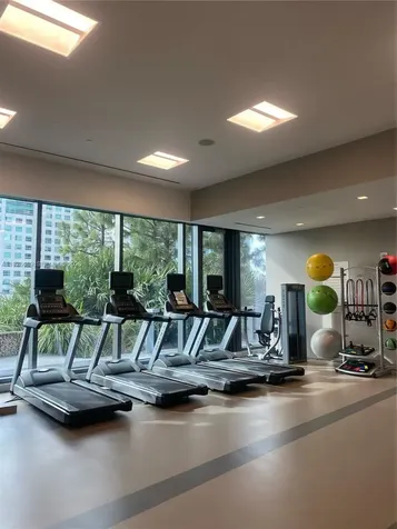 88 SW 7th Street Miami FL 33130