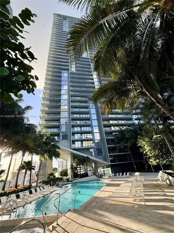 88 SW 7th Street Miami FL 33130