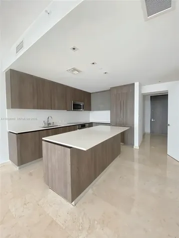 88 SW 7th Street Miami FL 33130
