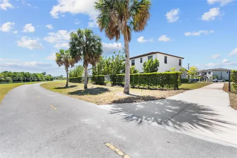 9917 SW 228th Terrace Miami FL 33190