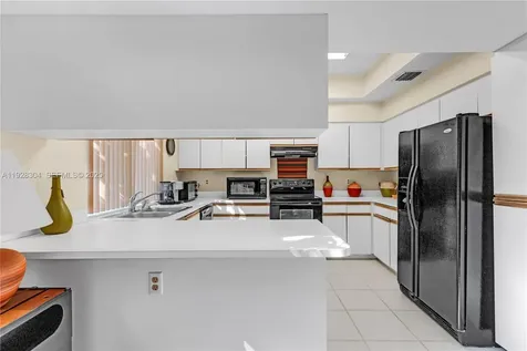 10132 NW 4th Street Plantation FL 33324