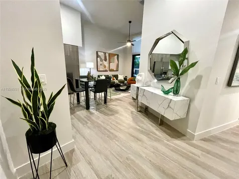 18412 Homestead Avenue Miami FL 33157