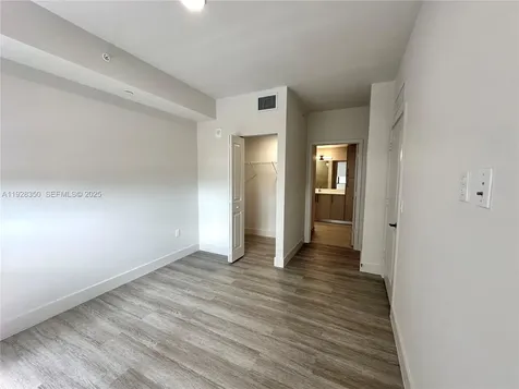 18412 Homestead Avenue Miami FL 33157
