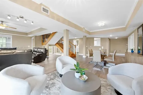 110 Hendricks Isle Fort Lauderdale FL 33301