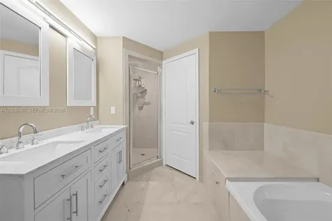 110 Hendricks Isle Fort Lauderdale FL 33301