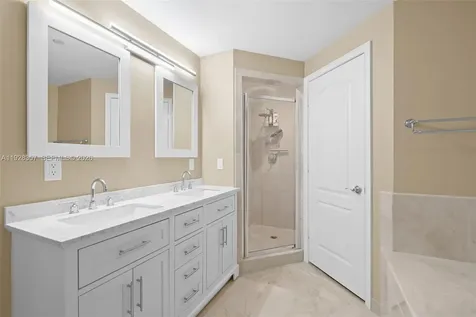 110 Hendricks Isle Fort Lauderdale FL 33301