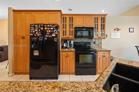 600 E Cypress Pointe Drive E Pembroke Pines FL 33027