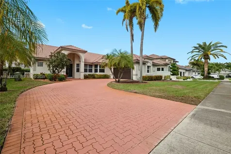 600 E Cypress Pointe Drive E Pembroke Pines FL 33027