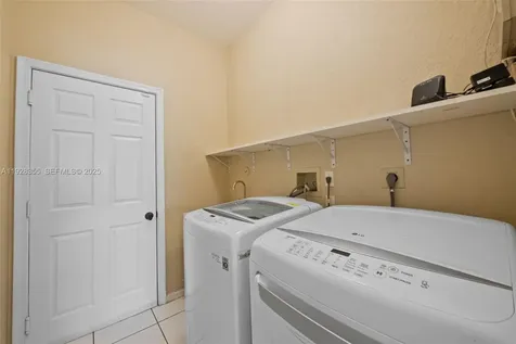 600 E Cypress Pointe Drive E Pembroke Pines FL 33027