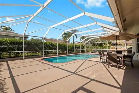 600 E Cypress Pointe Drive E Pembroke Pines FL 33027