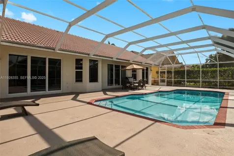 600 E Cypress Pointe Drive E Pembroke Pines FL 33027