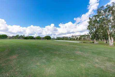600 E Cypress Pointe Drive E Pembroke Pines FL 33027