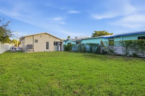 2642 NW 24th Avenue Miami FL 33142