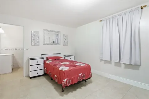 2642 NW 24th Avenue Miami FL 33142