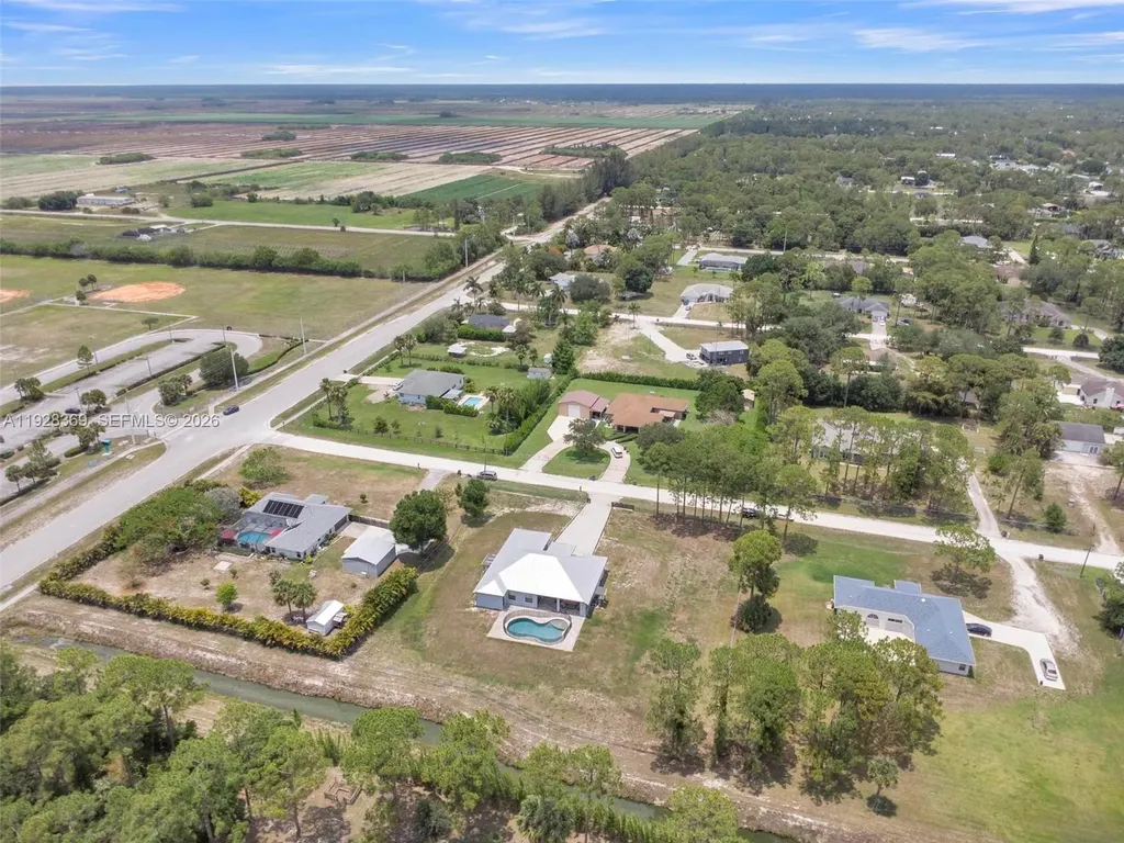 17924 N 68th Street N Loxahatchee FL 33470