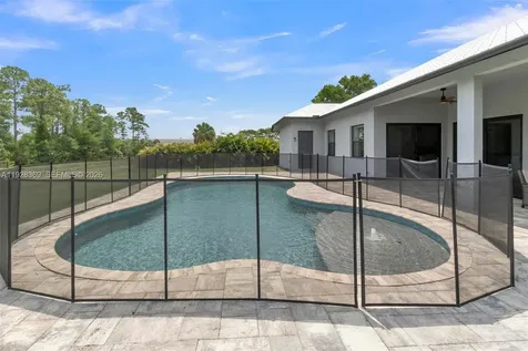 17924 N 68th Street N Loxahatchee FL 33470