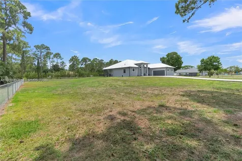 17924 N 68th Street N Loxahatchee FL 33470