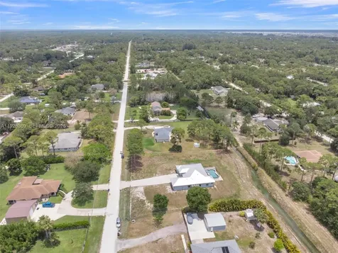 17924 N 68th Street N Loxahatchee FL 33470