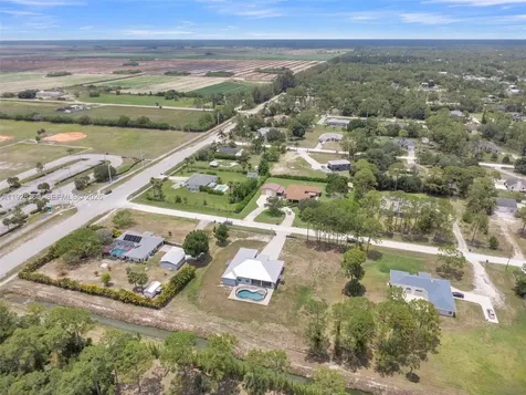 17924 N 68th Street N Loxahatchee FL 33470