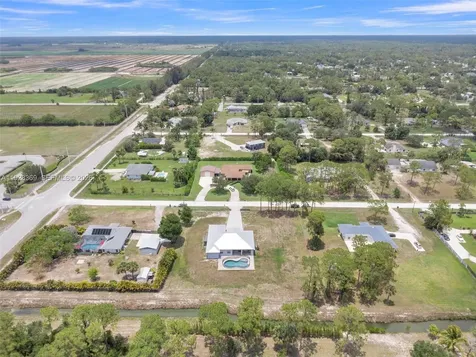 17924 N 68th Street N Loxahatchee FL 33470