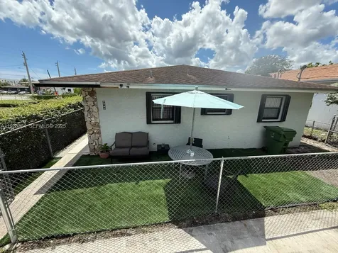 209 NW 7th Court Hallandale Beach FL 33009