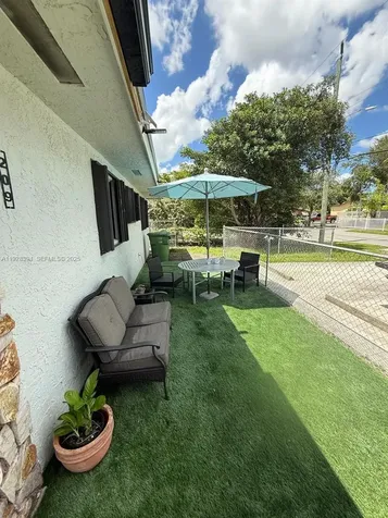 209 NW 7th Court Hallandale Beach FL 33009