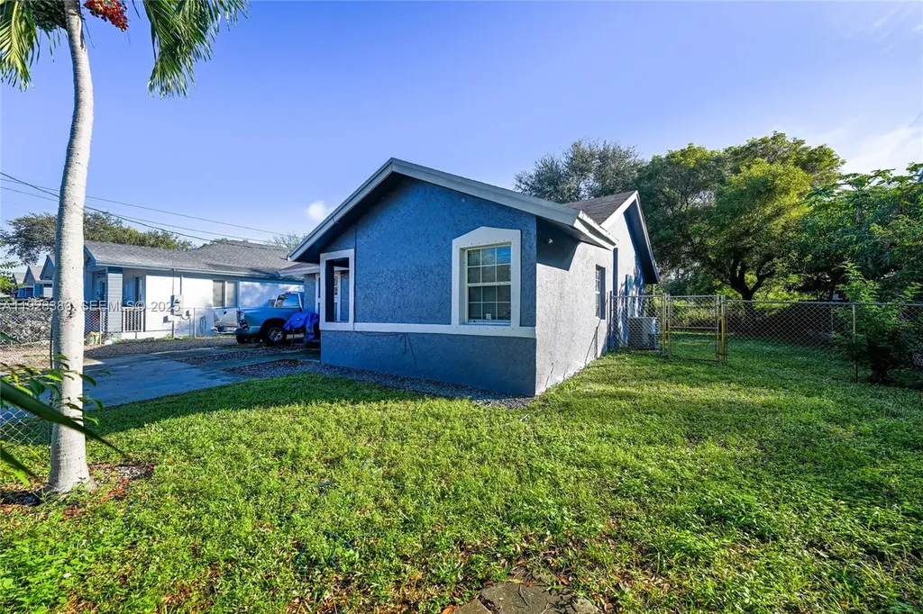 634 NW 15th Avenue Fort Lauderdale FL 33311