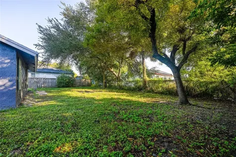 634 NW 15th Avenue Fort Lauderdale FL 33311