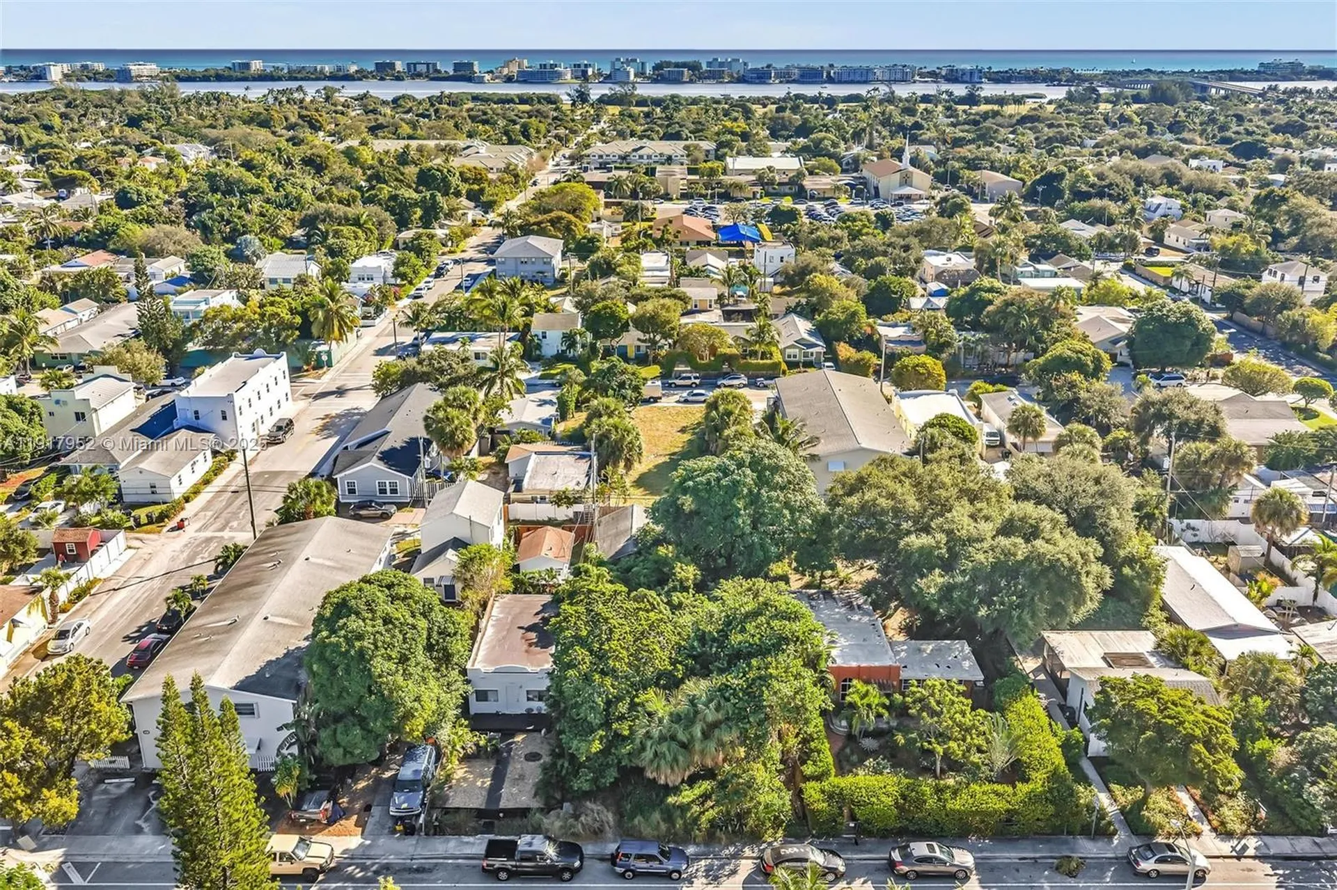 424 N J Street Lake Worth FL 33460