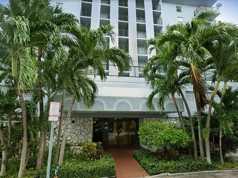 899 West Avenue Miami Beach FL 33139