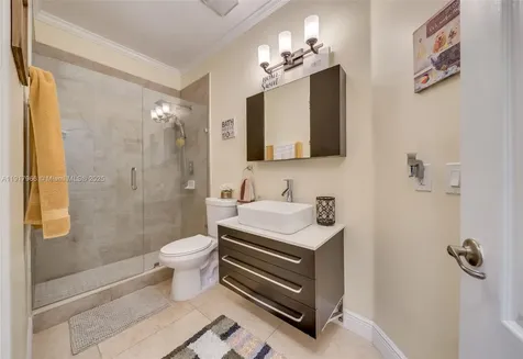 15242 SW 8th Way Miami FL 33194