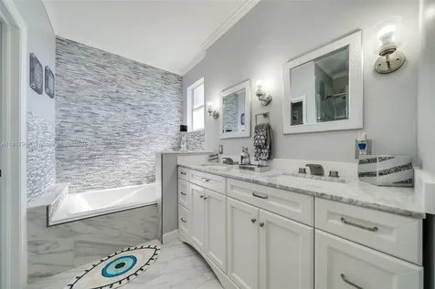 15242 SW 8th Way Miami FL 33194