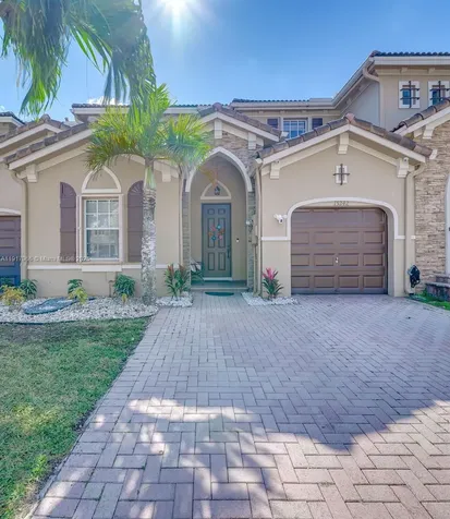 15242 SW 8th Way Miami FL 33194