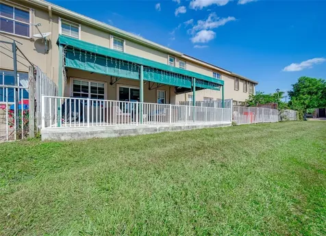 15242 SW 8th Way Miami FL 33194