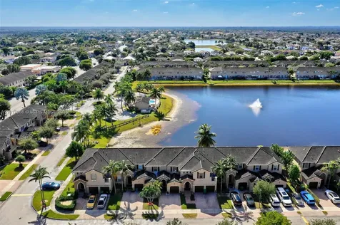 15242 SW 8th Way Miami FL 33194