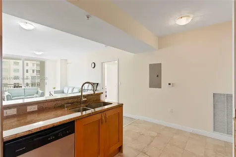 1745 E Hallandale Beach Boulevard Hallandale Beach FL 33009