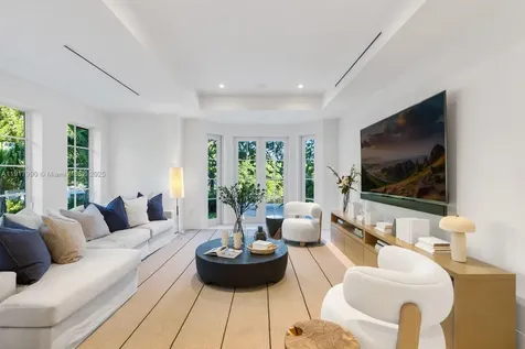 2219 Ibis Isle Road E Palm Beach FL 33480