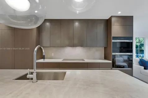 2219 Ibis Isle Road E Palm Beach FL 33480