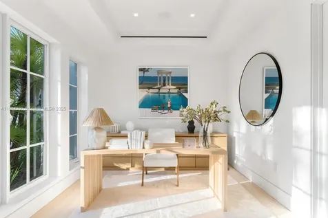 2219 Ibis Isle Road E Palm Beach FL 33480