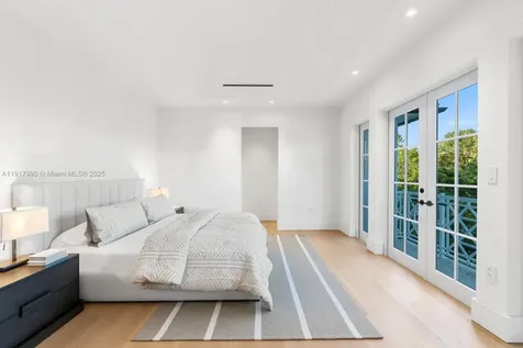 2219 Ibis Isle Road E Palm Beach FL 33480