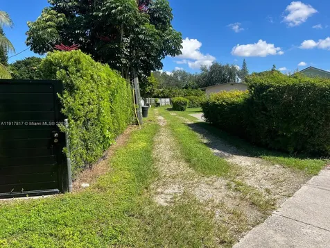 Miami Springs FL 33166