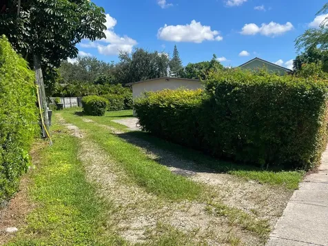 Miami Springs FL 33166