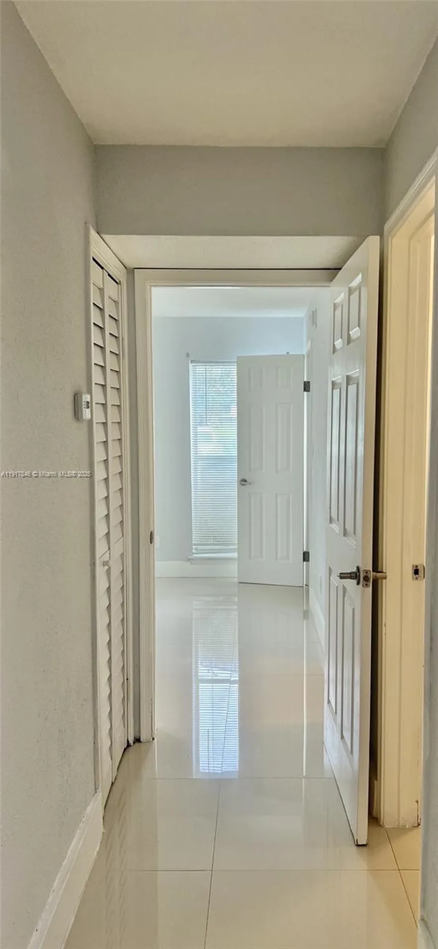 977 Riverside Drive Coral Springs FL 33071