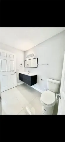 977 Riverside Drive Coral Springs FL 33071