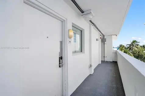 1024 Ocean Drive Miami Beach FL 33139