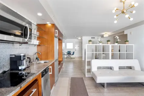 1024 Ocean Drive Miami Beach FL 33139
