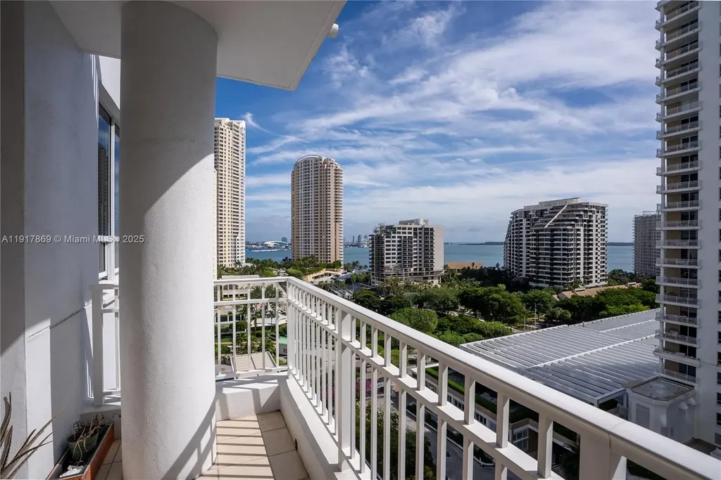801 Brickell Key Boulevard Miami FL 33131