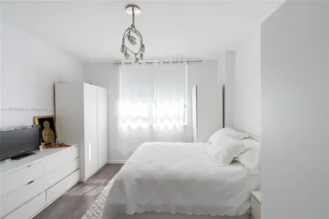 801 Brickell Key Boulevard Miami FL 33131