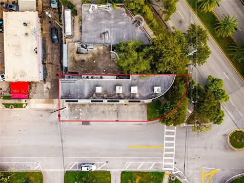 2223 SW 13th Avenue Miami FL 33145