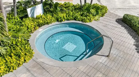 1541 Brickell Avenue Miami FL 33129